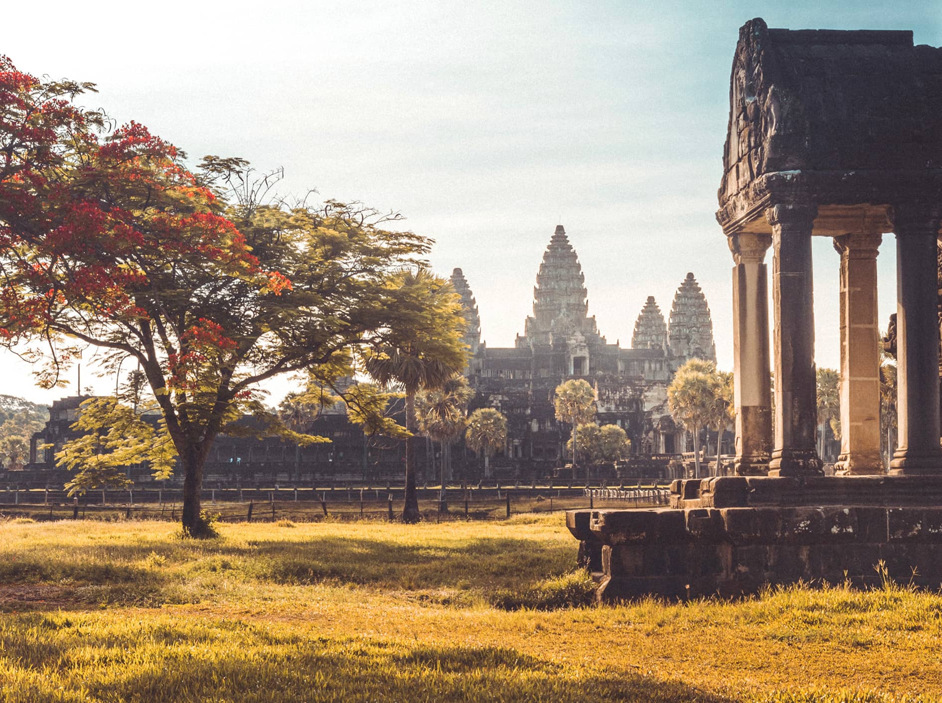  Encounter the temples of Angkor on a day trip.  