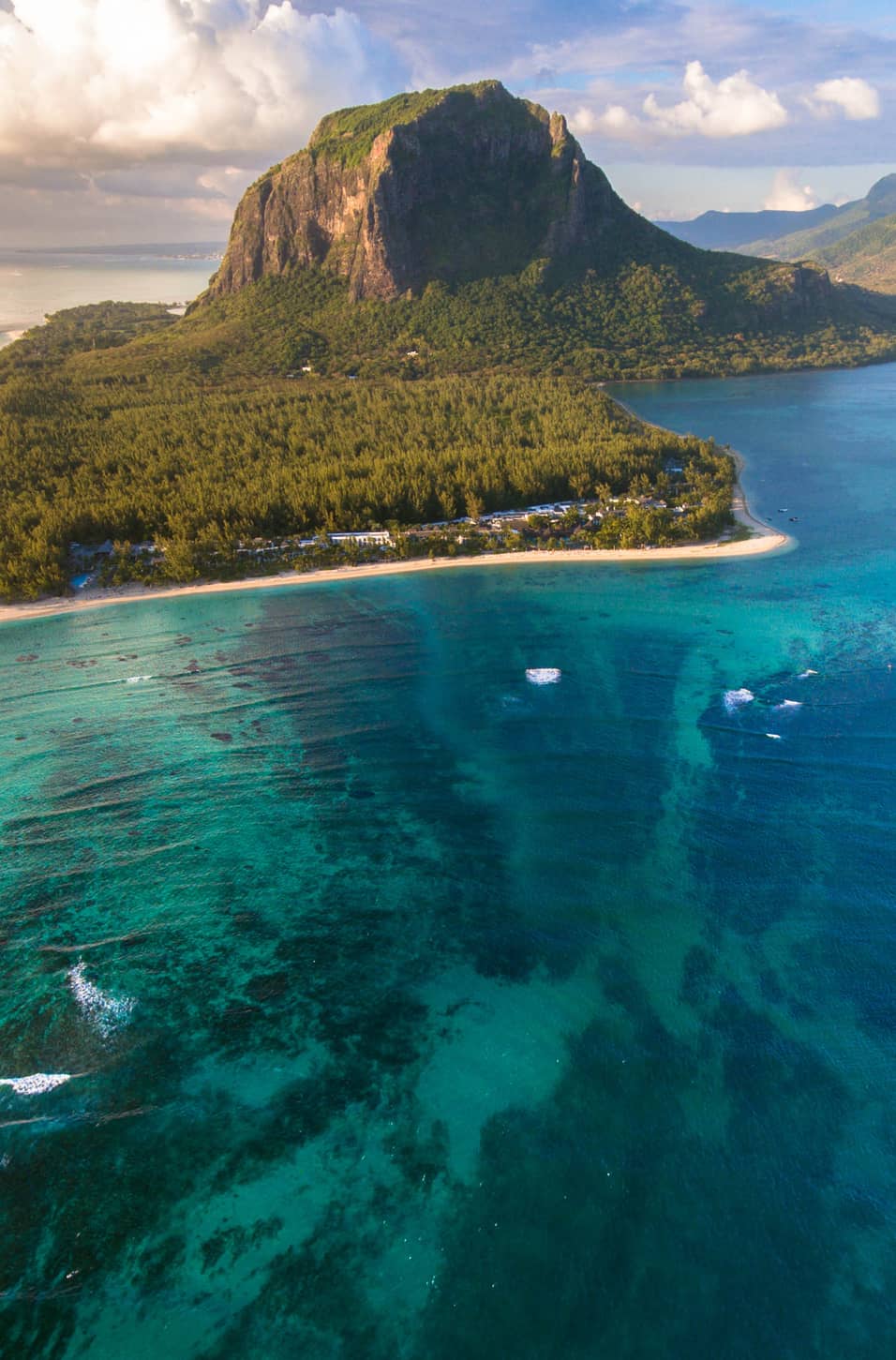  Mauritius  