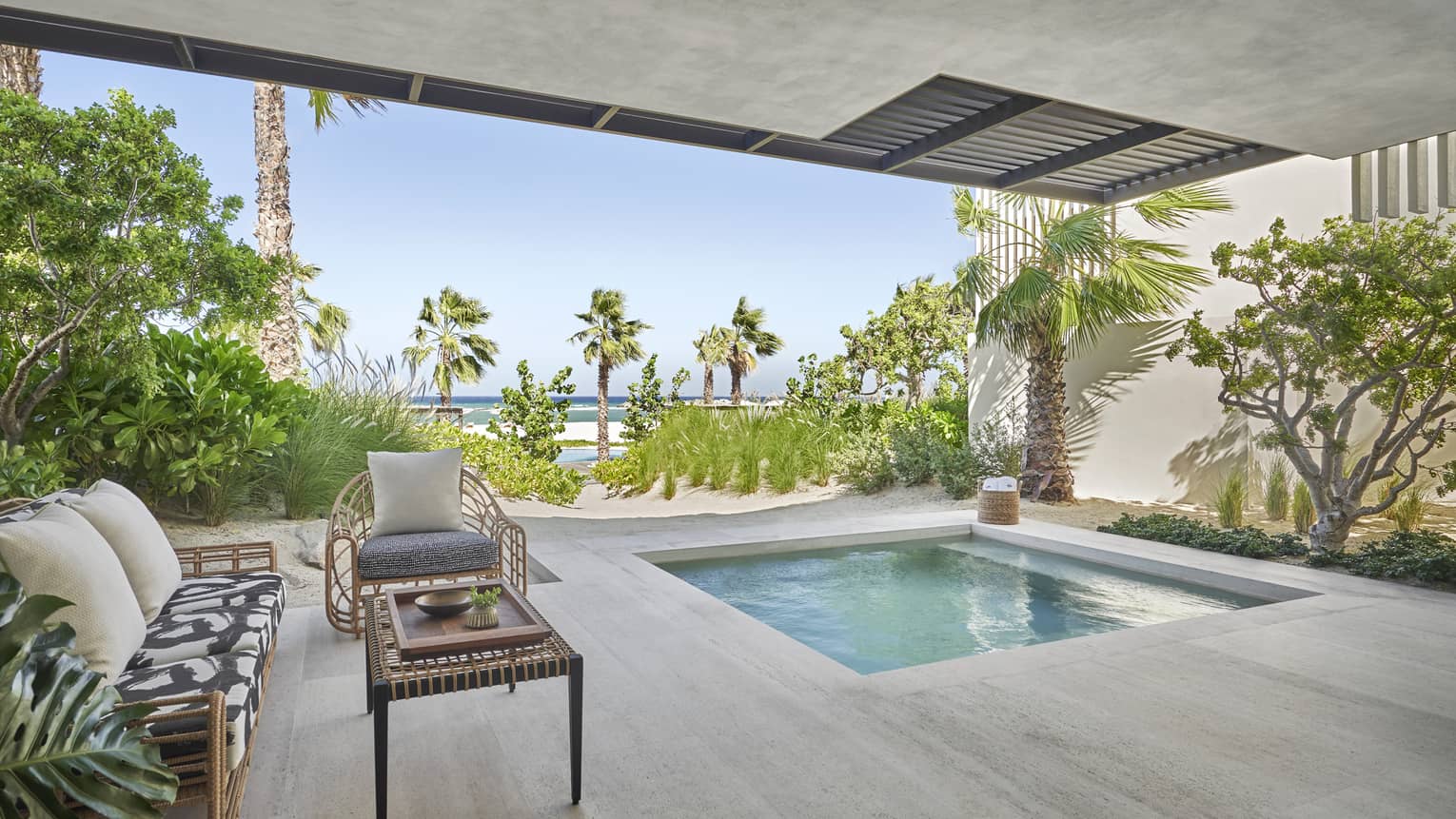 Modern outdoor patio and wading pool in Ocean Executive Suite