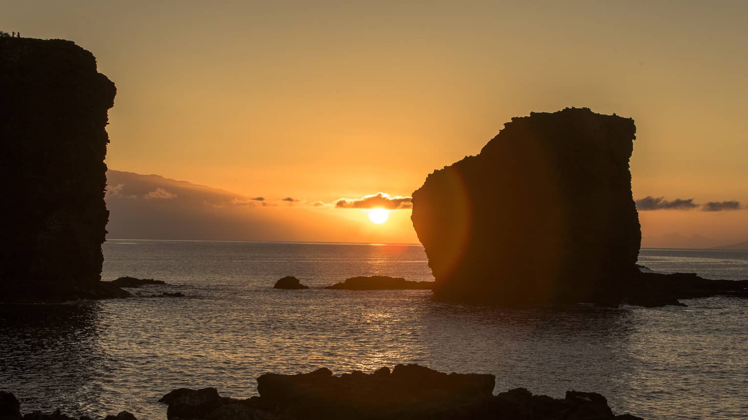 Pu'u Pehe (Sweetheart Rock) at sunrise