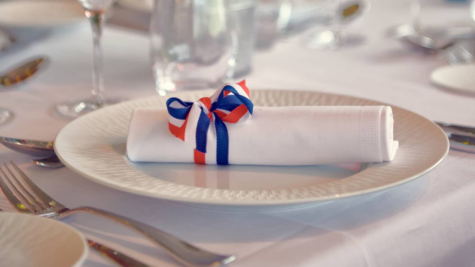 Table setting featuring the French flag