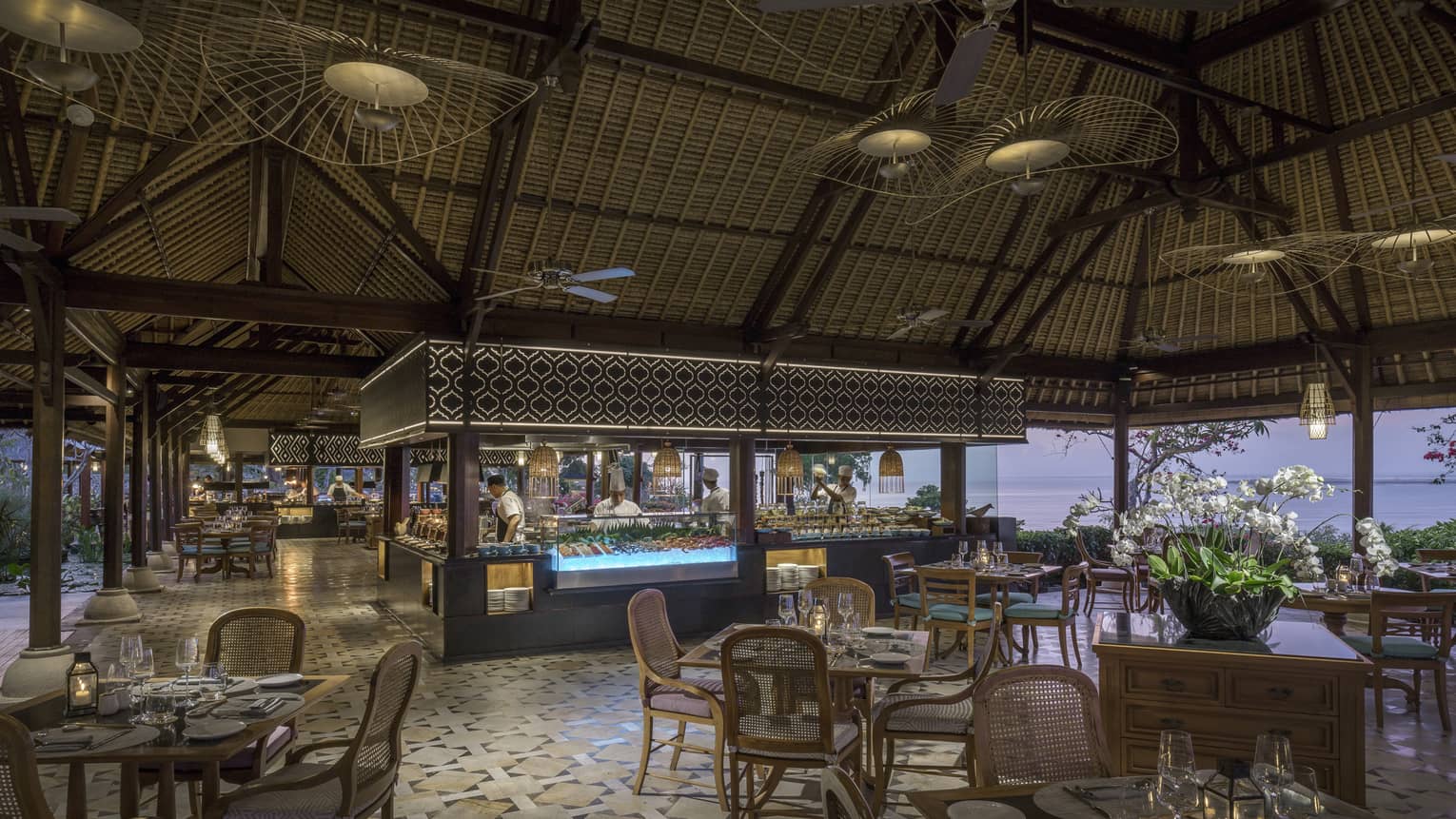 The dining room at Taman Wantilan, overlooking the beach