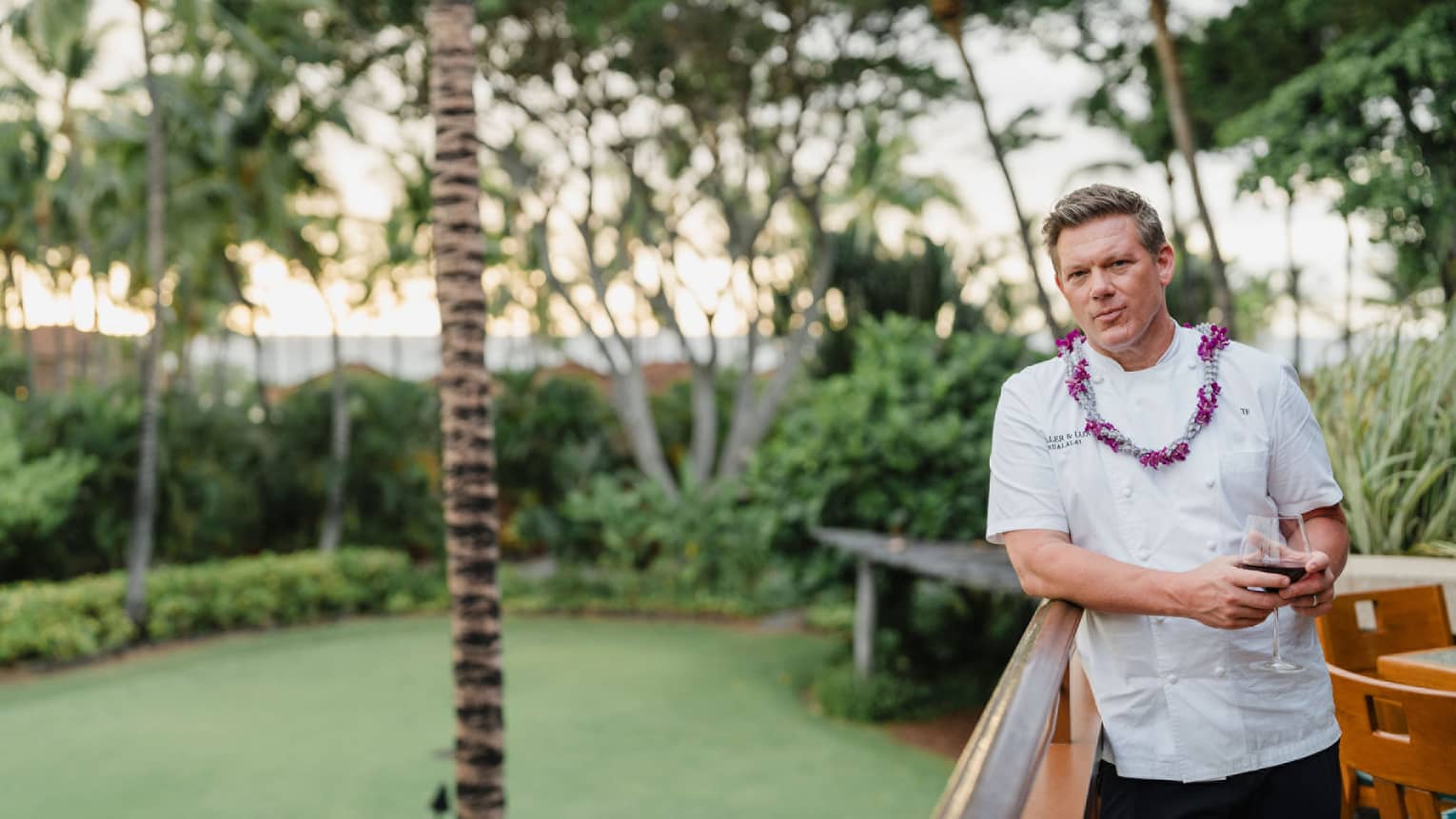 Chef Tyler Florence, tropical background