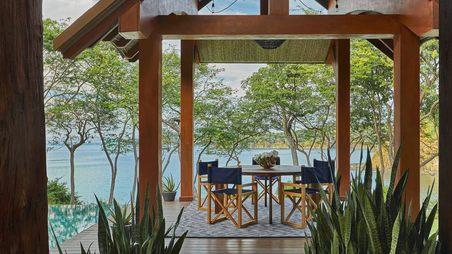 Miramar Suite-Outdoor Dining with Ocean View