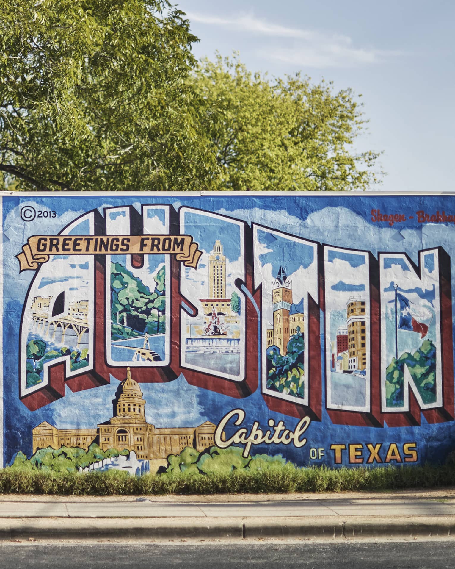 Welcome to Austin Mural painted on building